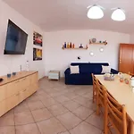 Via La Centro