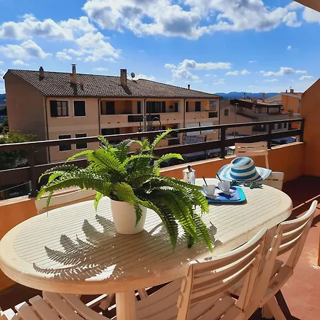 Nella Via Apartman Santa Teresa Gallura