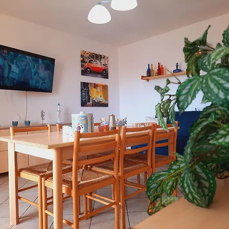 Nella Via Apartman *